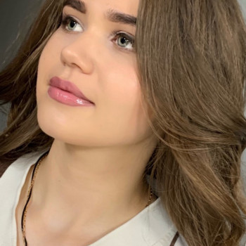 Макіяж
                    Парикмахер-визажист Елена Харьков