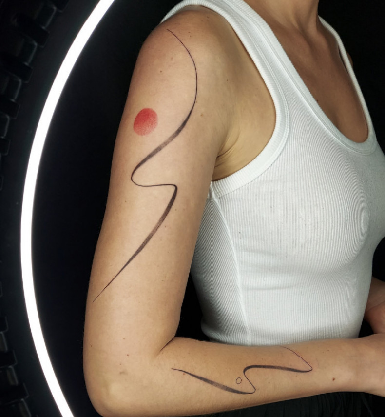 Для дівчат на руці кольорові, фото - Тату салон Sun And Moon Tattoo