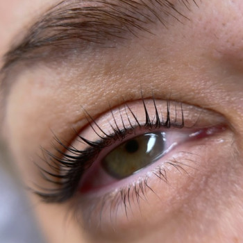 Ламінування вій