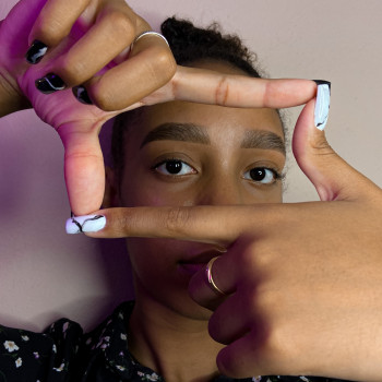 Корекція та фарбування брів
                    Бровист Эвелина Киев