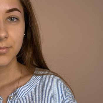 Корекція та фарбування брів
                    Бровист Эвелина Киев