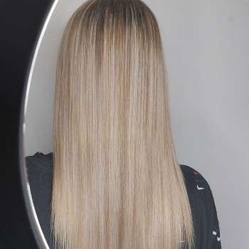 Кератинове випрямлення
                    Трітментолог Анна Дніпро