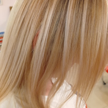 Складне фарбування
                    Перукар-колорист Видади Київ