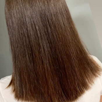 Кератин волосся
                    Салон краси HelenS Харків