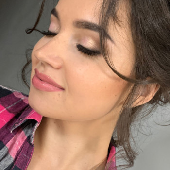 Макіяж
                    Салон красоты HelenS Харьков