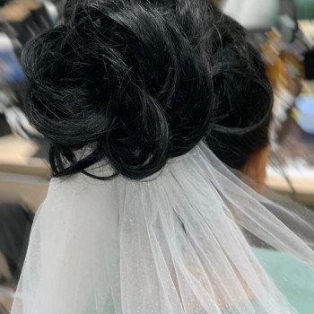 Вечірні зачіски
                    Салон краси HelenS Харків