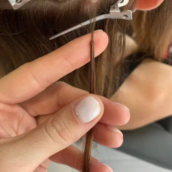 На фото капсула гарячого нарощування ?