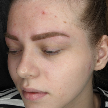 Перманентний макіяж брів