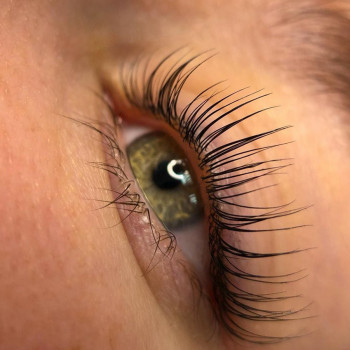 Ламінування вій