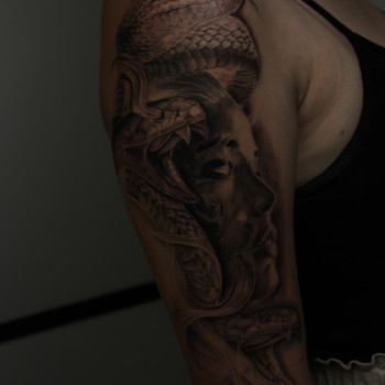 Реализм техникой випшейдинг
                    Тату мастер Эльнур Одесса