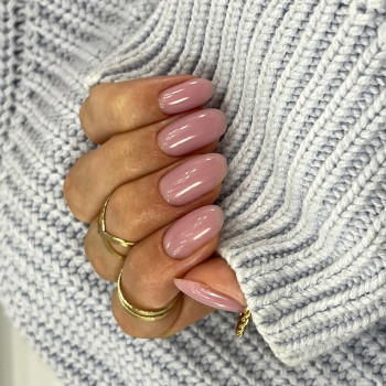 Манікюр з покриттям
                    Майстер манікюру  Буча