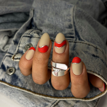 Манікюр з покриттям
                    Майстер манікюру  Буча