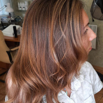 Фарбування волосся. Колорист
                    Салон краси Kalina Studio Запоріжжя