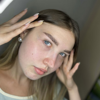 Ламінування брівок
Класичне та з відновленням