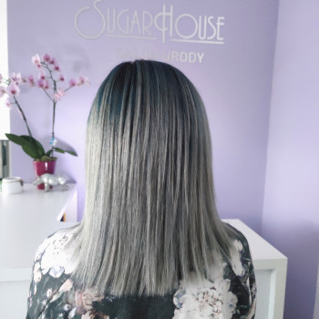 Окрашивания корней, уход и стрижка
                    Перукар-універсал Алена Харків