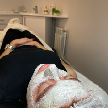 Маска для обличчя