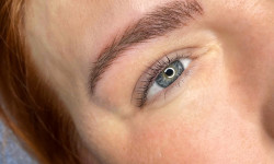 Волоскова техніка брів Майстер перманентного макіяжу Аліна Київ