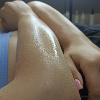 Шугаринг та Воскова депіляція
                    Майстер депіляції Анна Львів