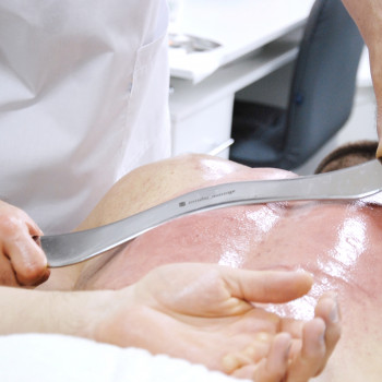 Спортивний масаж з IASTM