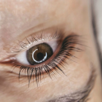 Ламінування вій