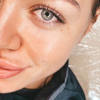 Нарощування вій:
Класика