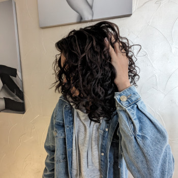 Стрижка кучерявого волосся
                    Перукар-стиліст Ольга Дніпро