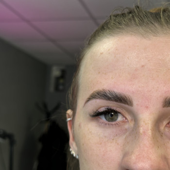 Долговременная укладка бровей
                    Лешмейкер Нина Николаев