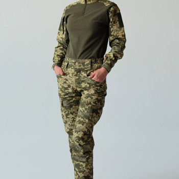 Сiмка для каталогу військового одягу.