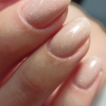 Маникюр с глитером, фото - Салон краси Cocoon