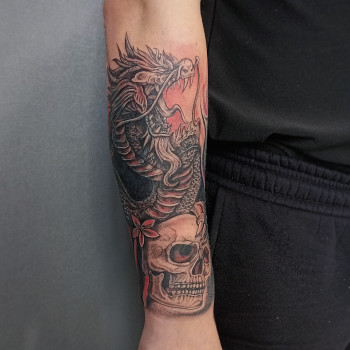 Часть перекрытия старой тату