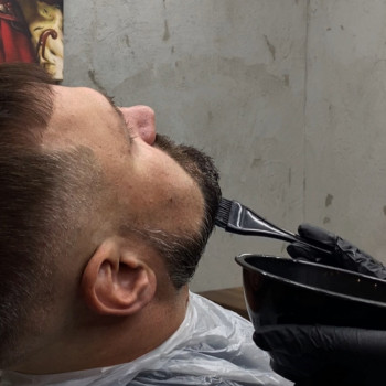 ✂ Камуфлювання сивини (борода)
                    Барбершоп Чуб та Вуса Киев