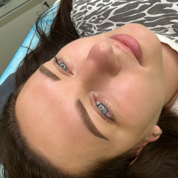 Перманентний макіяж брів