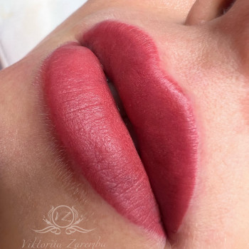 Перманентний макіяж татуаж
                    Мастер перманентного макияжа Вікторія Луцк