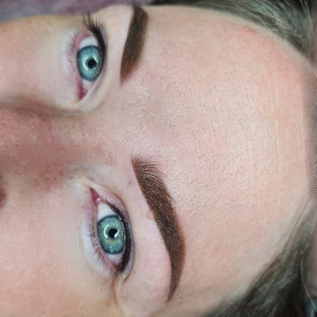 Стрелки с растушевкой, межресничка Борщаговка Киев
                    Майстер перманентного макіяжу Светлана Київ