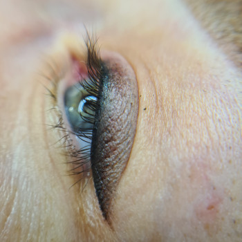 Стрелки с растушевкой, межресничка Борщаговка Киев
                    Майстер перманентного макіяжу Светлана Київ