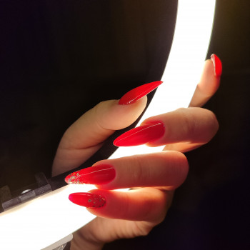 Нарощення нігтів гелем
                    Мастер маникюра Антонина Запорожье