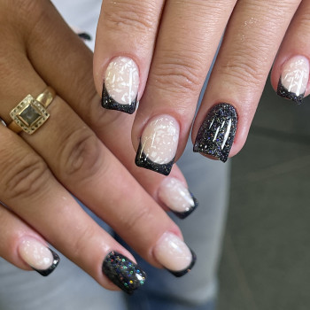 Манікюр
                    Салон красоты Світлани Кирток Киев