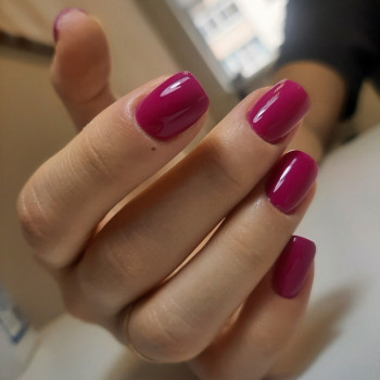 Манікюр з покриттям гель лак
                    Мастер маникюра Анна Киев