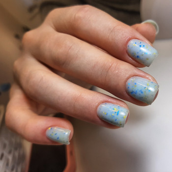 Манікюр з покриттям гель лак
                    Мастер маникюра Анна Киев