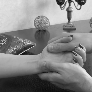 Масаж кисті, фото - масажист Дмитро Коновалов