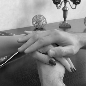 Масаж кисті, фото - масажист Дмитро Коновалов