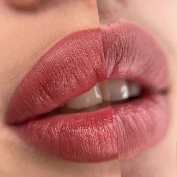 Помадний прокрас губ
                    Мастер перманентного макияжа Юлия Киев