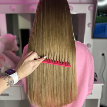 Нарощування волосся
                    Парикмахер Olya Киев