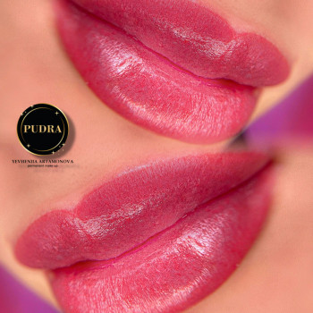 Напилення губ
                    Мастер перманентного макияжа Евгения Кременчуг