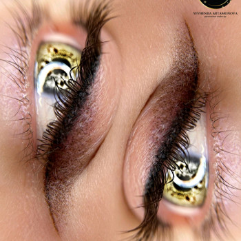 Перманентний макіяж очей
                    Майстер перманентного макіяжу Евгения Кременчук