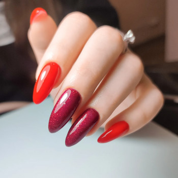 Корекція нарощених нігтів
                    Майстер манікюру Лилия Харків