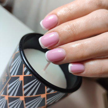 Манікюр с дизайном френч
                    Мастер маникюра Лилия Харьков