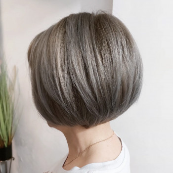 Женская стрижка боб каре