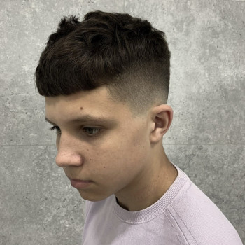 Стрижка кроп модна для підлітка, фото - Барбер Уляна Міріц