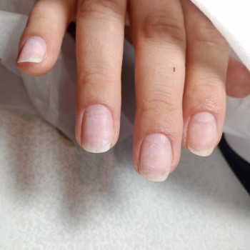 Комби маникюр